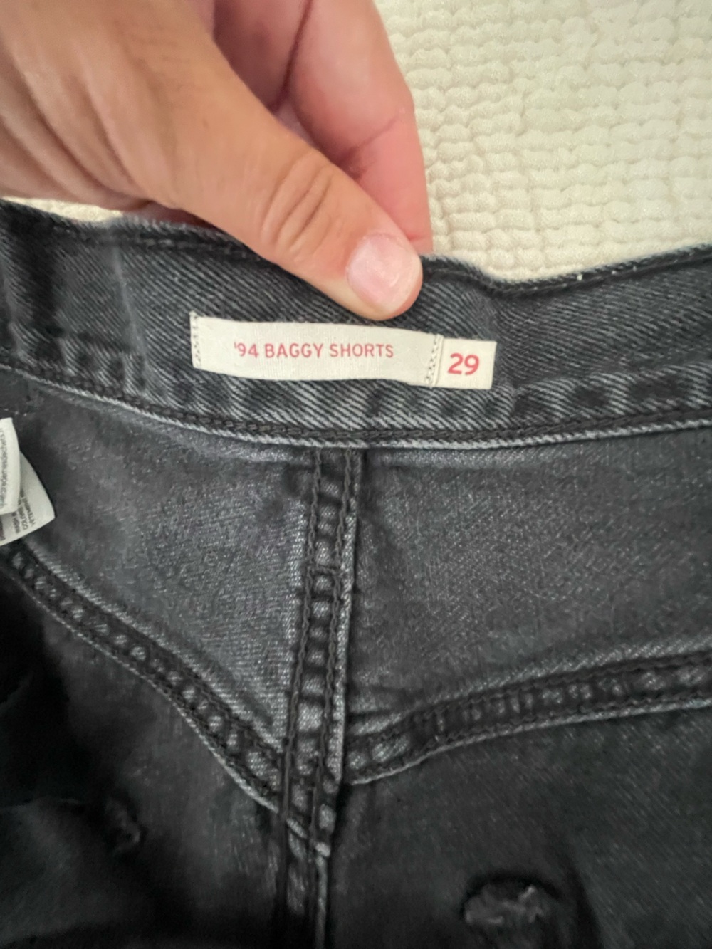 Levis baggy jean shorts - Picture 2 of 4